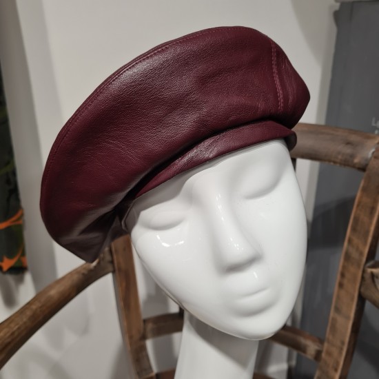Leather béret by Ill Cappellaio Matto