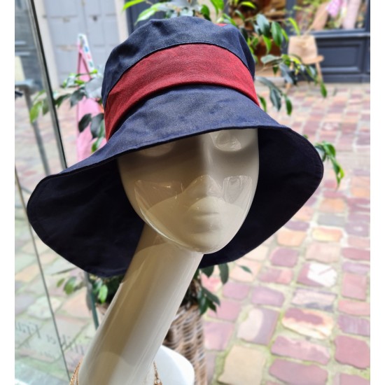 Rain Hat "Madone" by bLilik...