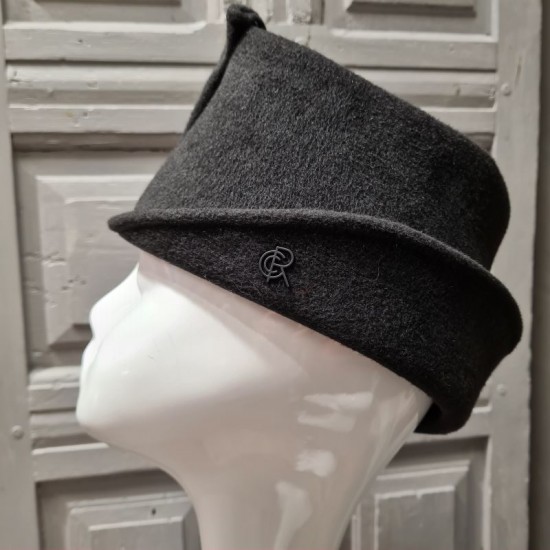 Toque Hat by Céline Robert