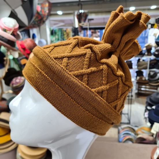 Beanie "Torize" by Celine Robert