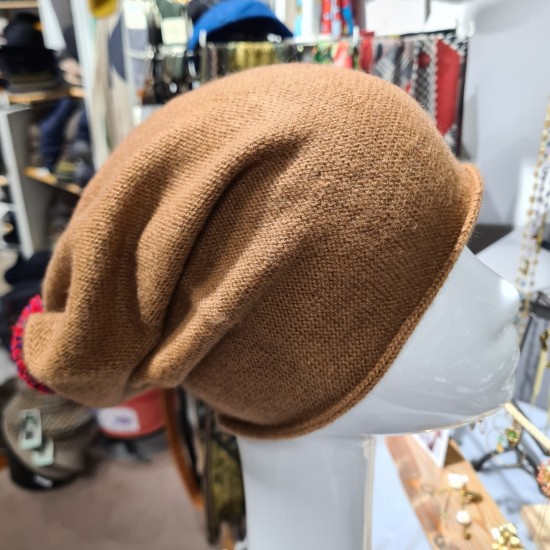 Long cashmere beanie Ponpom by Kopka