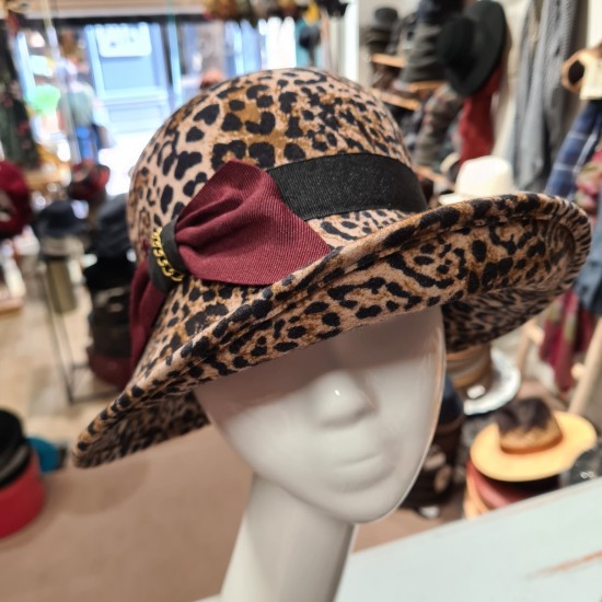 Chapeau cloche Leo Marone