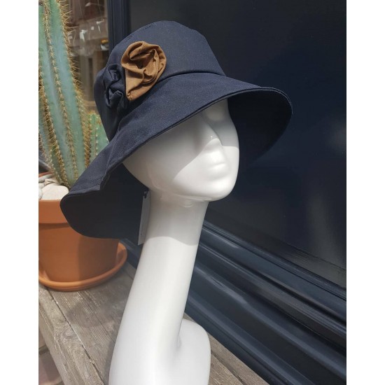 "Saint Malô Fleur" Rain Hat by Lilik et Framboise