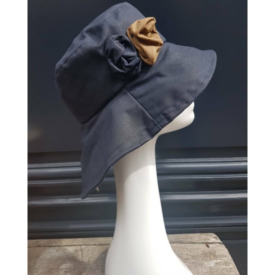 "Saint Malô Fleur" Rain Hat by Lilik et Framboise