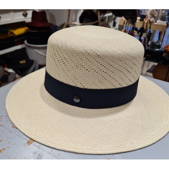 Panama Hat's Vala