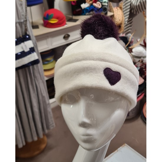 Beanie Amor by Ariane Lespire