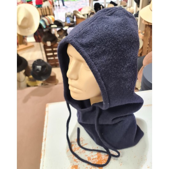 Hood "Bazi" by Ariane lespire