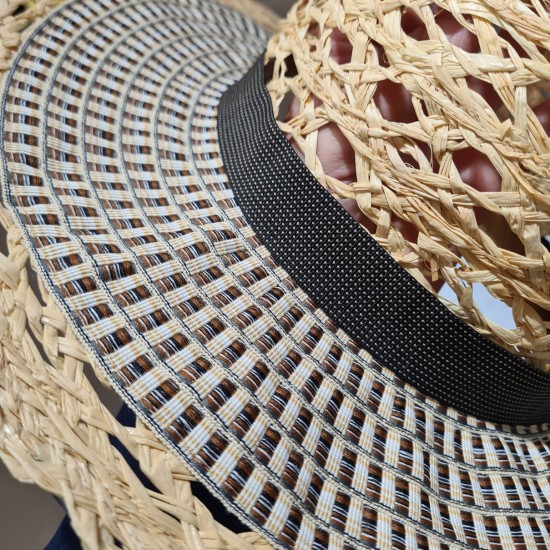 Straw Hat by Grevi