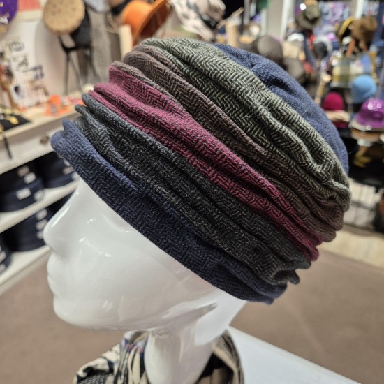 Tweed Toque by Grevi