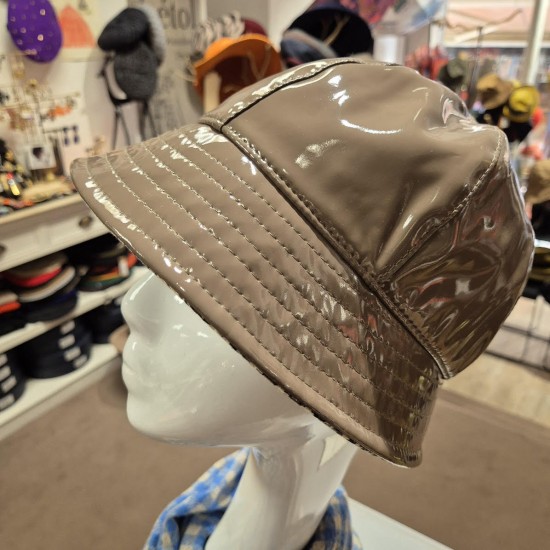 Rain hat by Bedacht