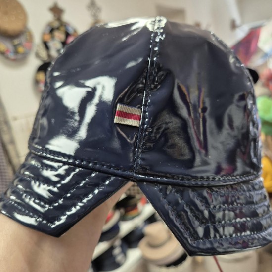 Rain hat by Bedacht