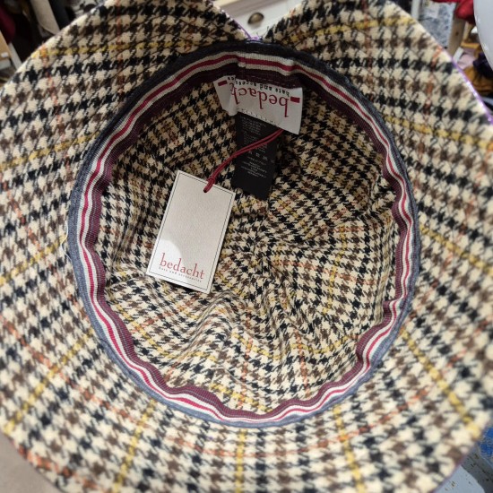 Rain hat by Bedacht