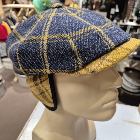 8-panel gavroche cap"...