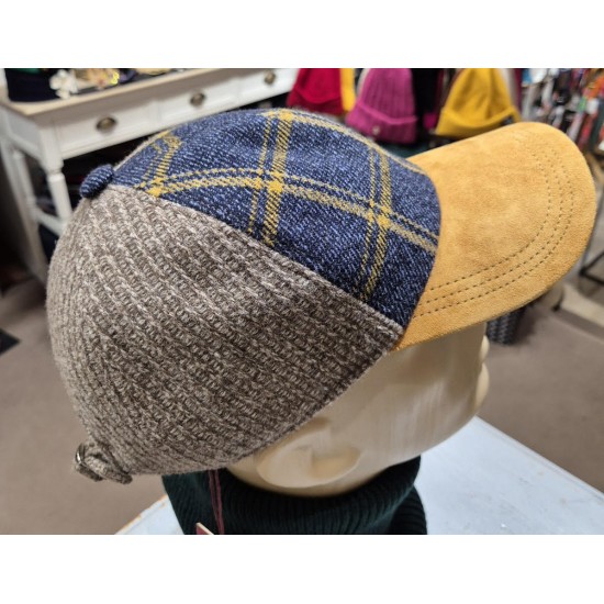 Baseball Cap Wool and Cashmere by Alfonso d'Este