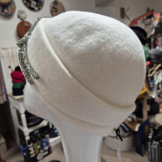 Elegant Beanie by Ariane Lespire