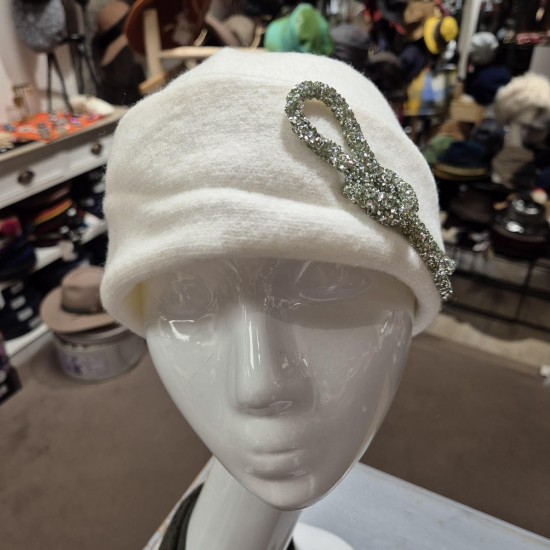 Elegant Beanie by Ariane Lespire