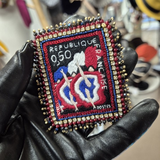 Broche "French Cancan"...