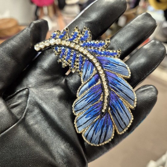 Broche Plume Bleue (XL) Celeste Mogador