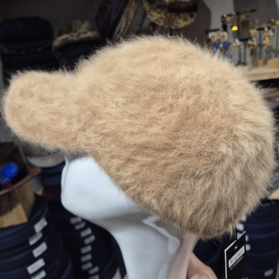 Angora Baseball Capa by Kopka