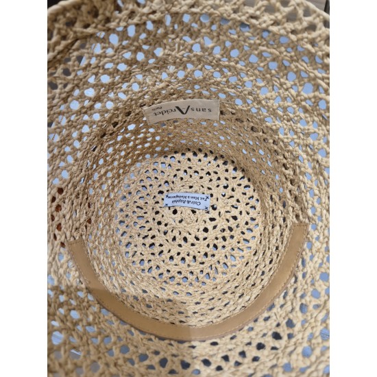 Hand Crocheted Hat Sans Arcidet