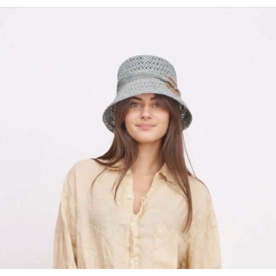 Hand Crocheted Hat Sans Arcidet