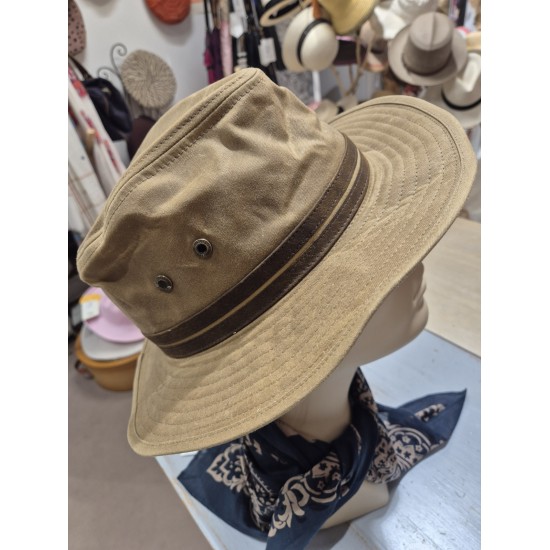 Traveller Waxed Cotton Stetson