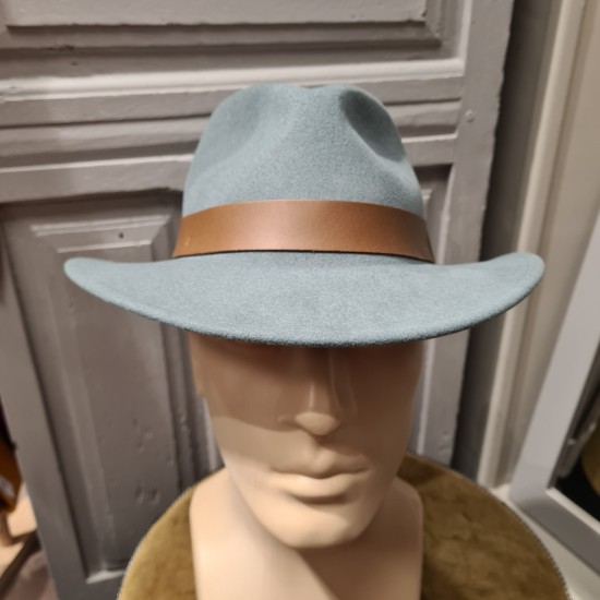 Men's hat by Bailey of Hollywood