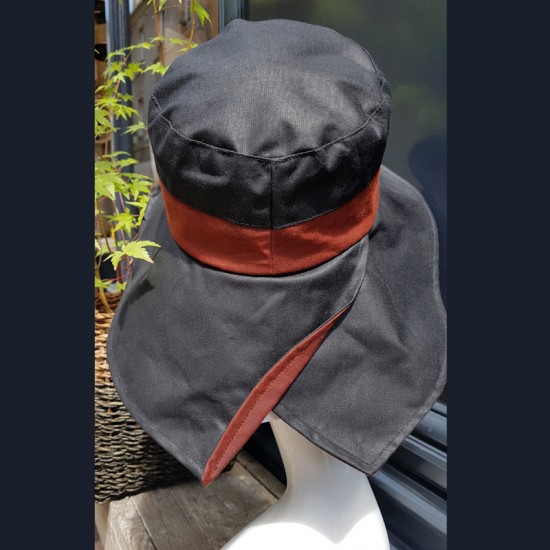"Omaha" Rain Hat by Lilik et Framboise